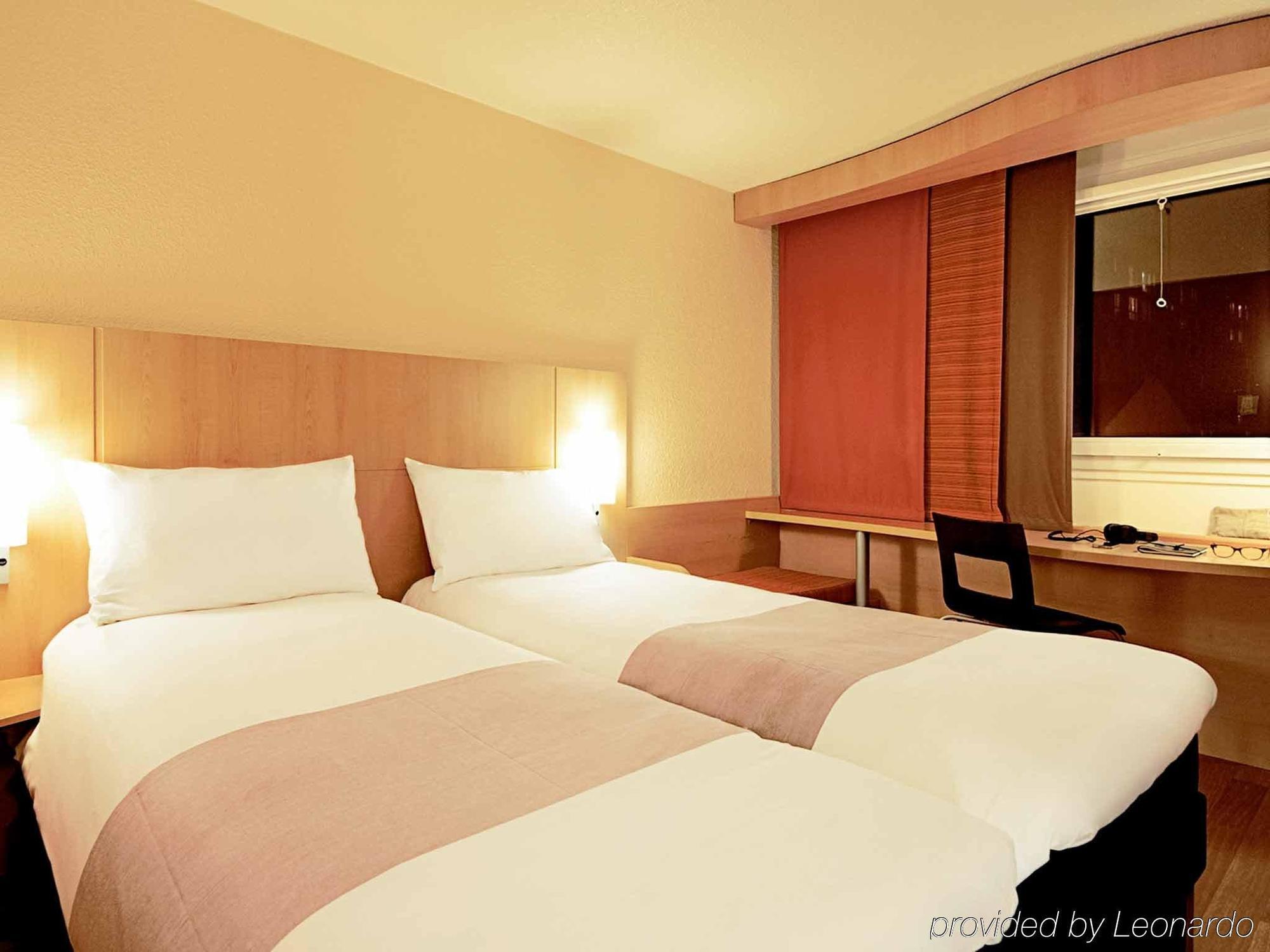 Ibis Dijon Sud Hotel Perrigny-les-Dijon Екстериор снимка