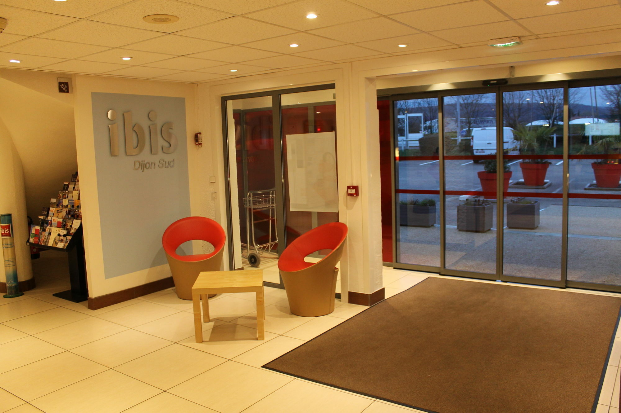 Ibis Dijon Sud Hotel Perrigny-les-Dijon Екстериор снимка